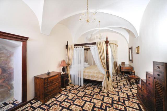 Chateau Zbiroh Szoba fotó