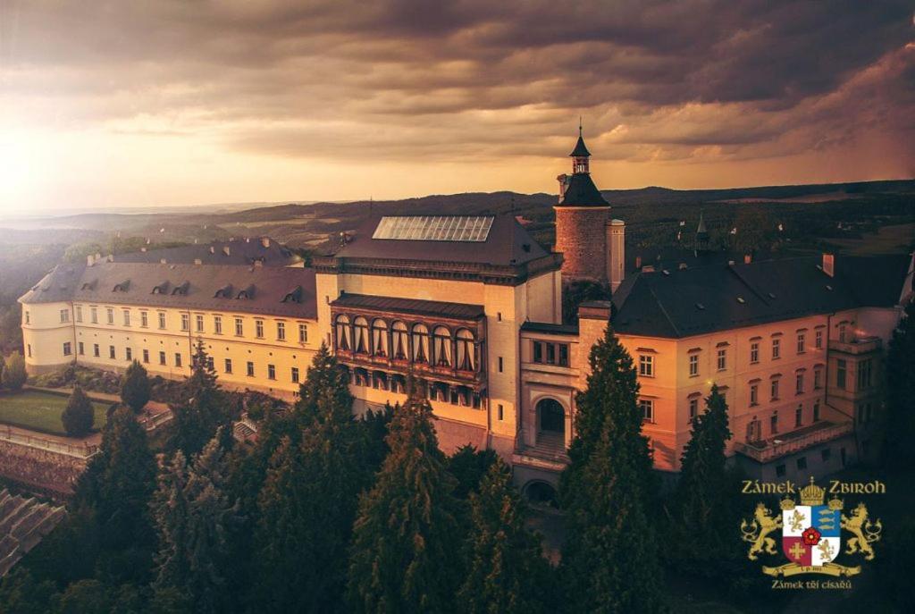 Chateau Zbiroh Kültér fotó